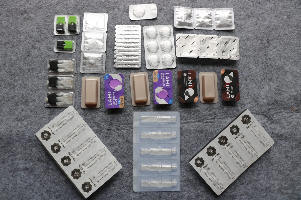 Manual Feeding Blister Packing